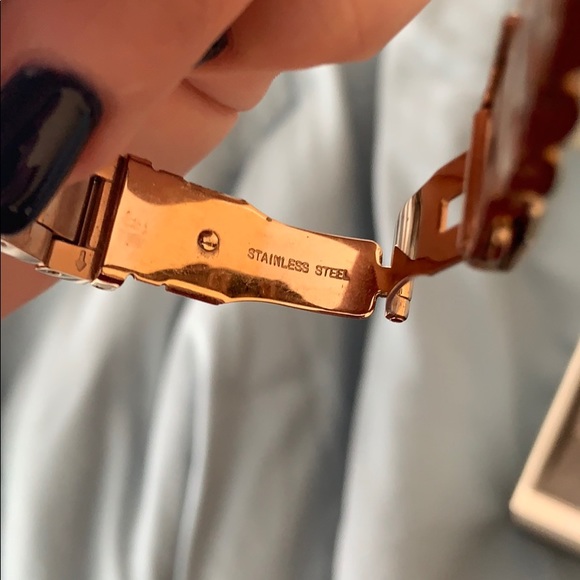 Michael Kors watch - Picture 3 of 8